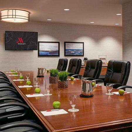 Kansas City Airport Marriott Екстериор снимка