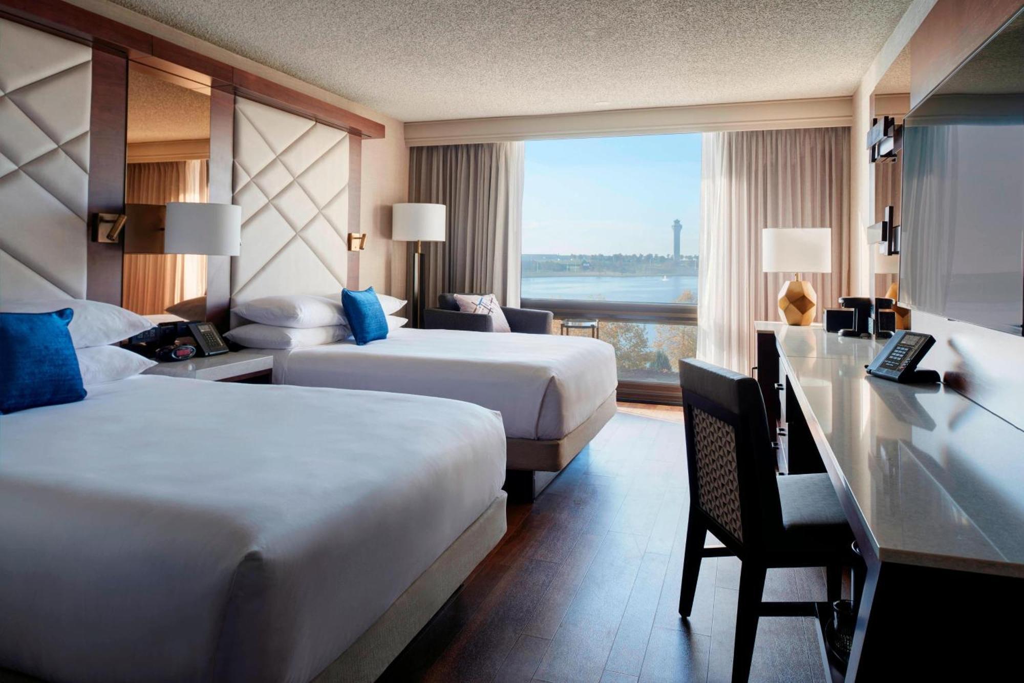 Kansas City Airport Marriott Екстериор снимка