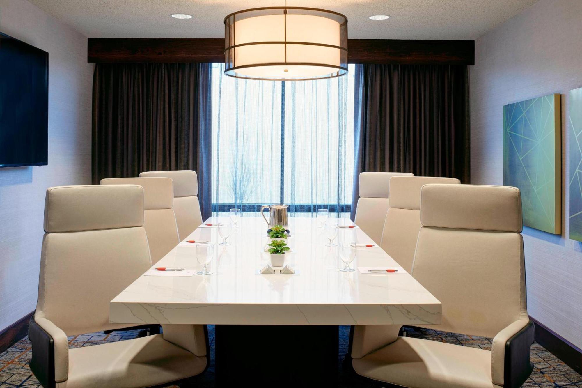 Kansas City Airport Marriott Екстериор снимка