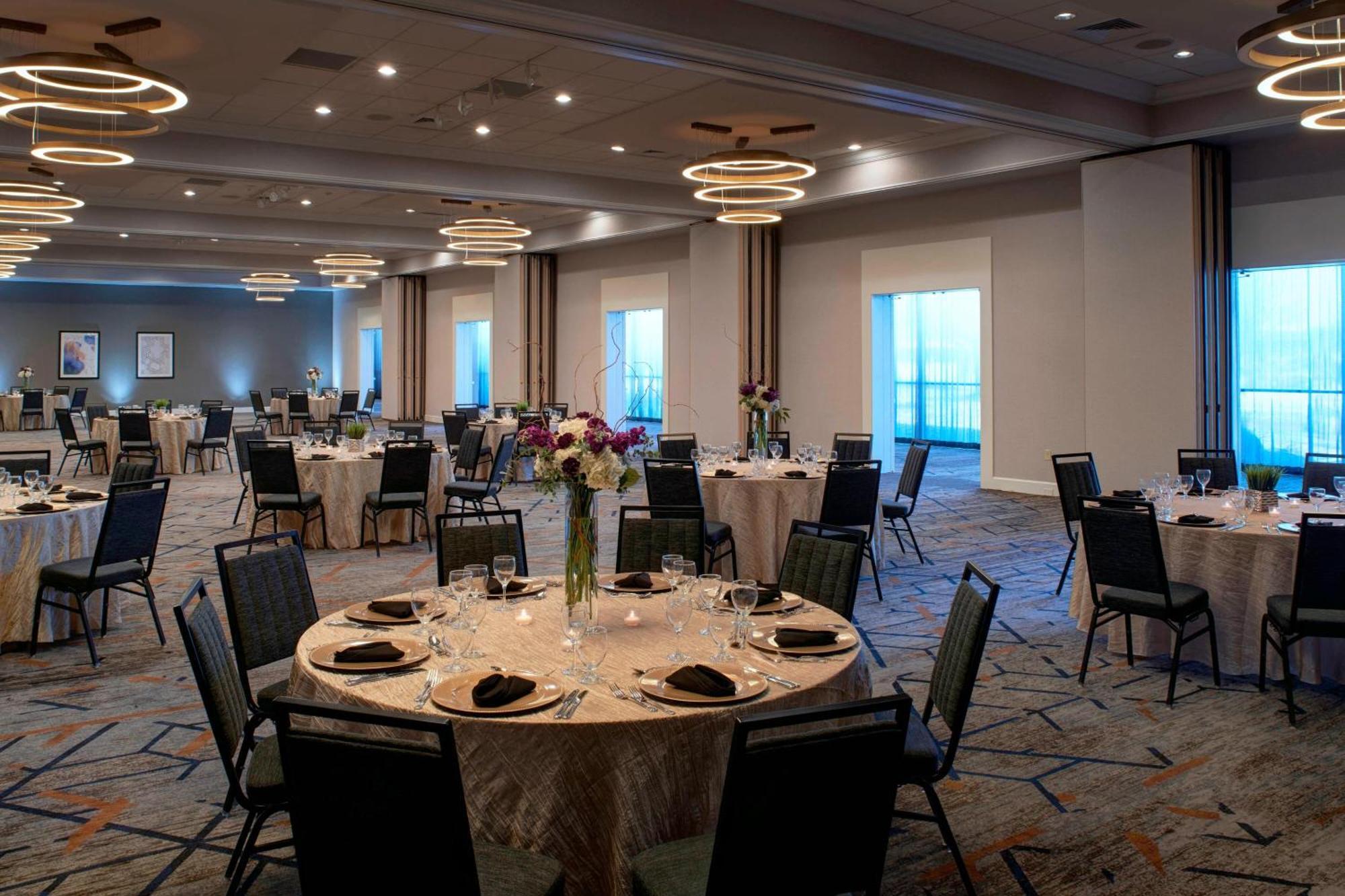 Kansas City Airport Marriott Екстериор снимка
