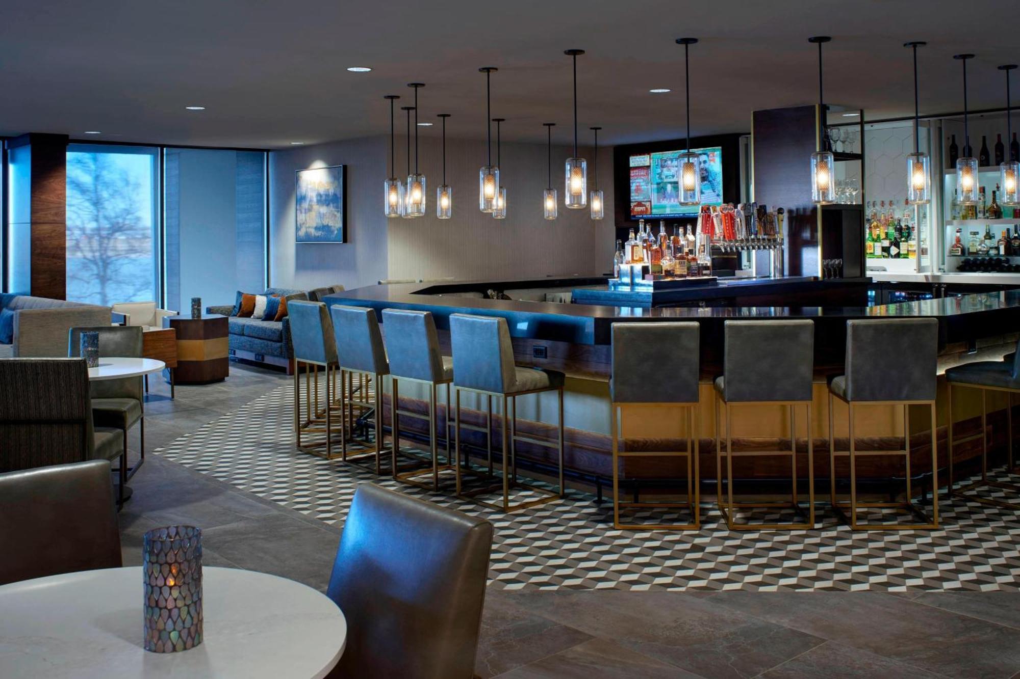 Kansas City Airport Marriott Екстериор снимка