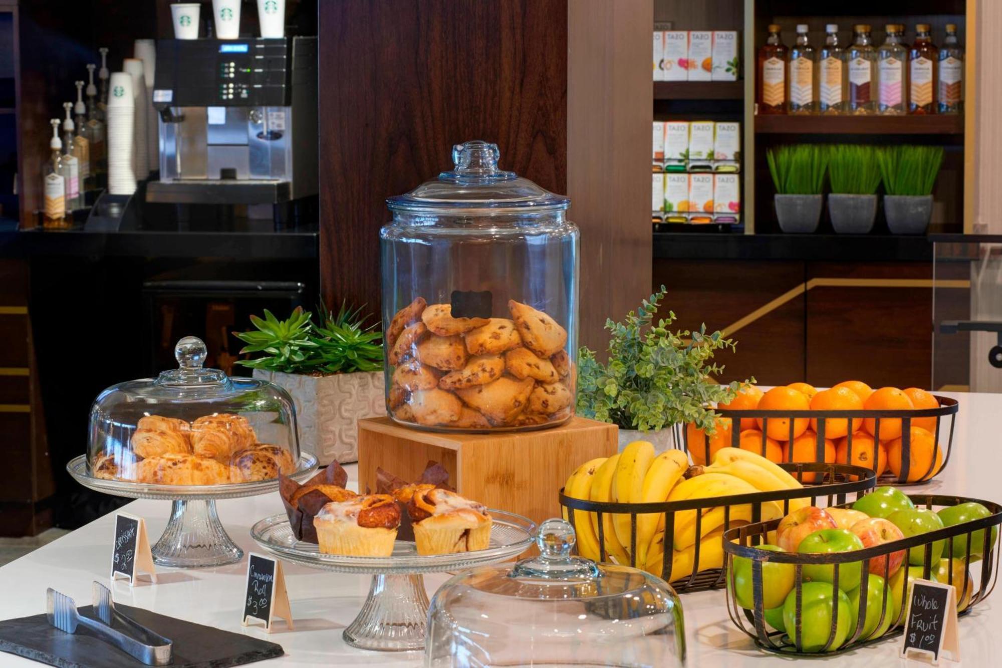 Kansas City Airport Marriott Екстериор снимка